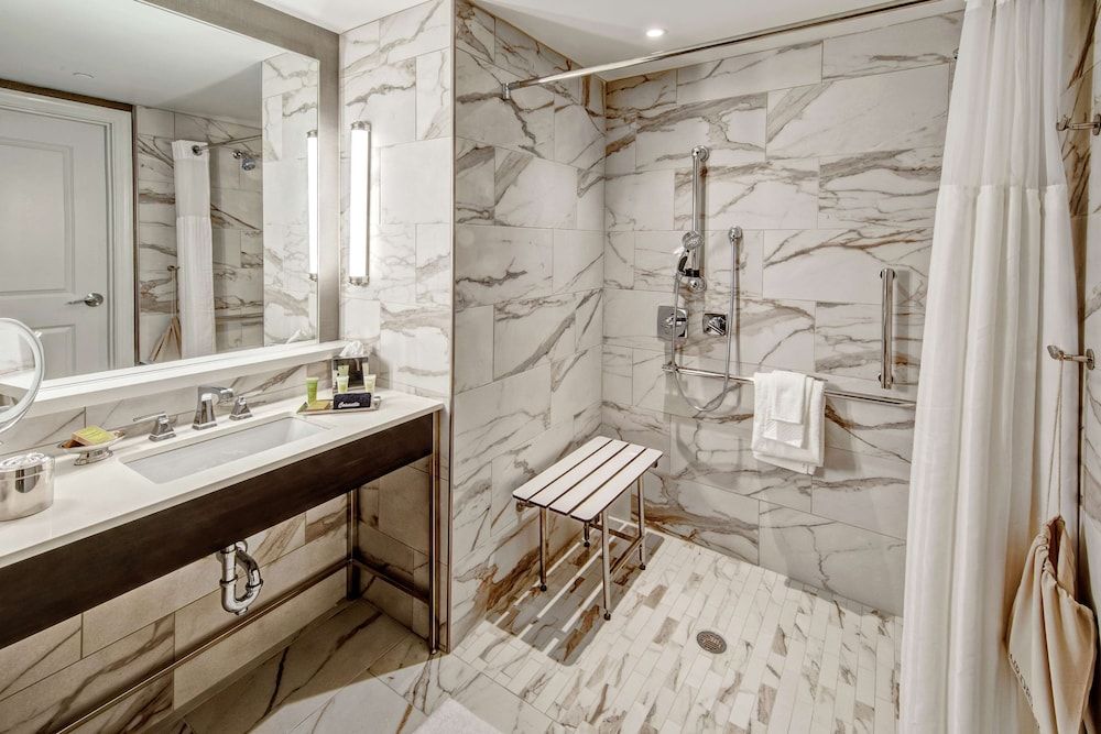 ADA Accessible Room, 1 King Bed, Accessible (3x3 Shower, Hearing & Mobility)