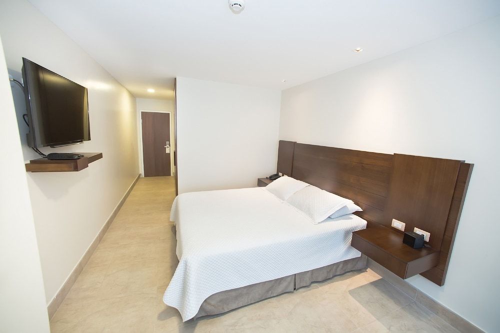 Hotel Marcelius Deluxe Room, 1 Large Twin Bed 2