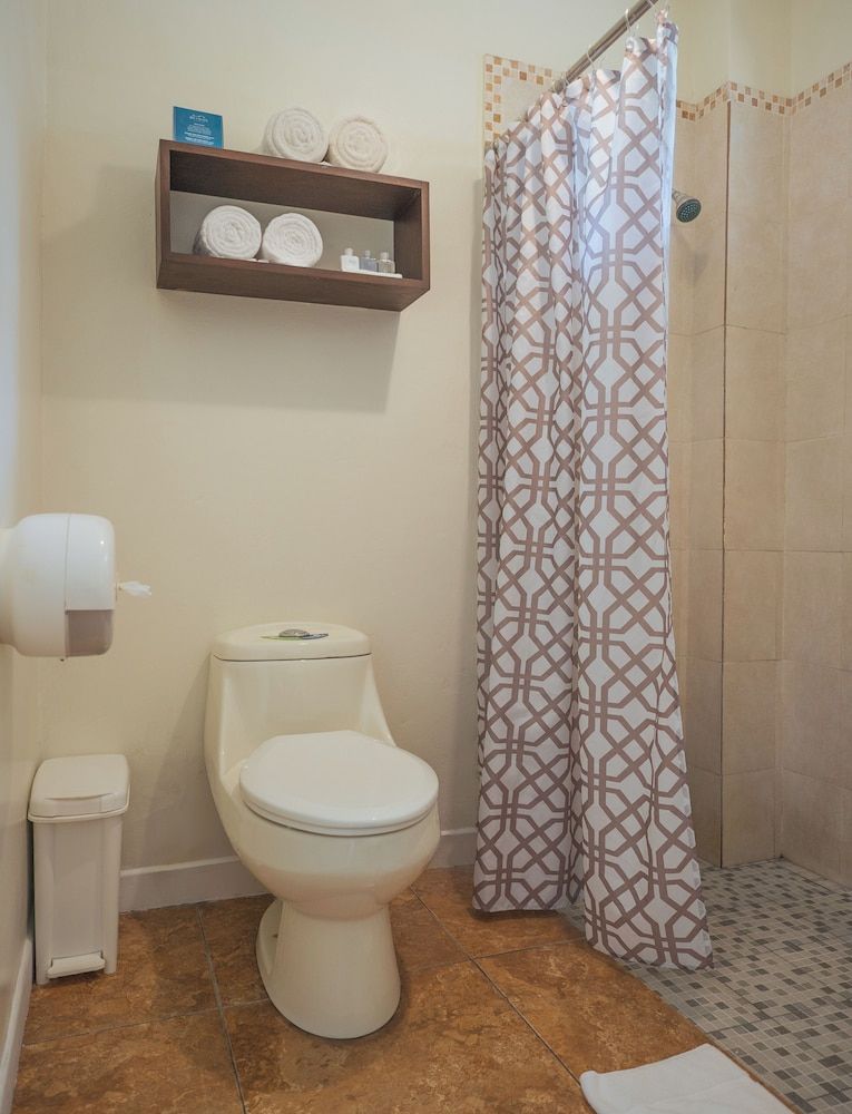 Triple Room, Multiple Beds, Pool View