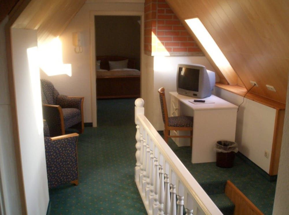 Hotel Doberaner Hof Triple Room 4