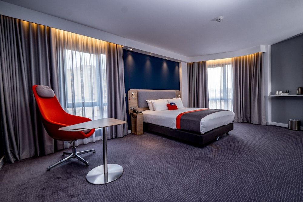 Room, 1 King Bed, Accessible (Extra Floor Space, Free Hot Breakfast)