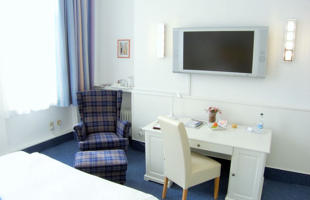 Hotel Alpha Economy Double Room (stairs required) 6