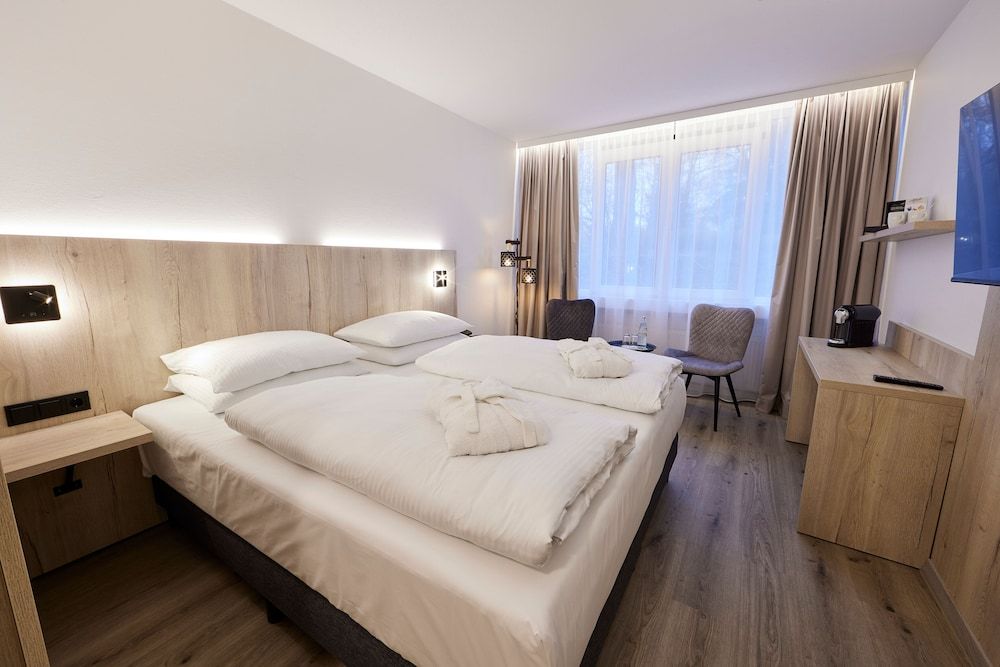 Hotel Bredeney Comfort Double Room, 1 Bedroom, Refrigerator 2