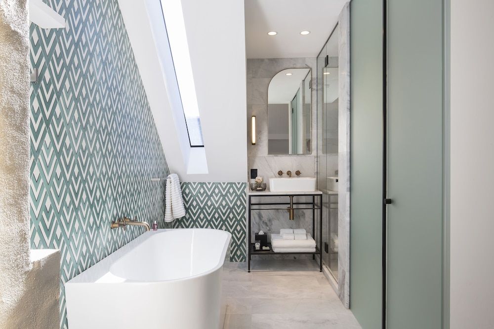 Crystalbrook Albion Master 7