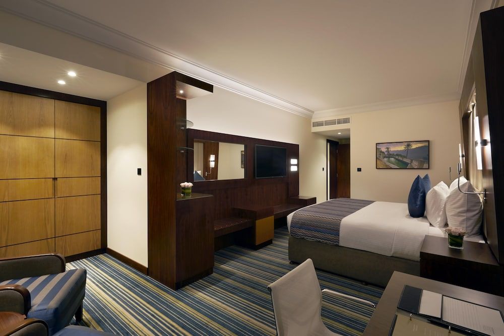 undefined Royal Tulip Muscat 4