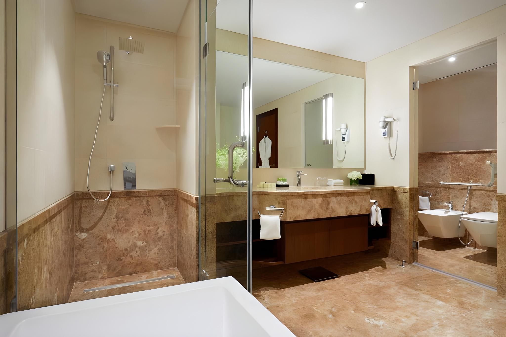 undefined Royal Tulip Muscat 8