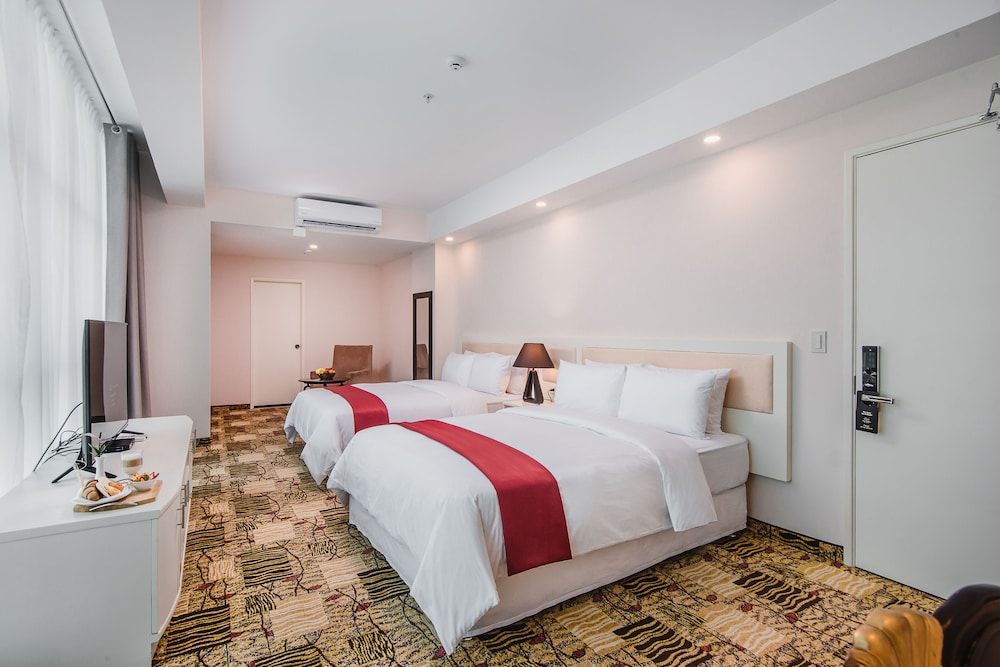 undefined Nobility Grand Hotel