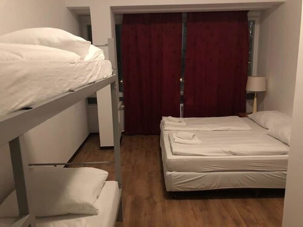 undefined Ootel.com 10