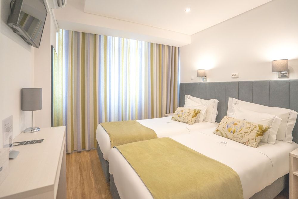 Dinya Lisbon Hotel Double or Twin Room 7