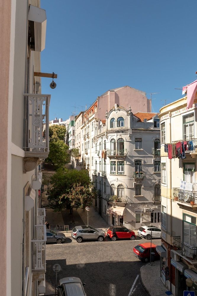 undefined Dinya Lisbon Hotel 6