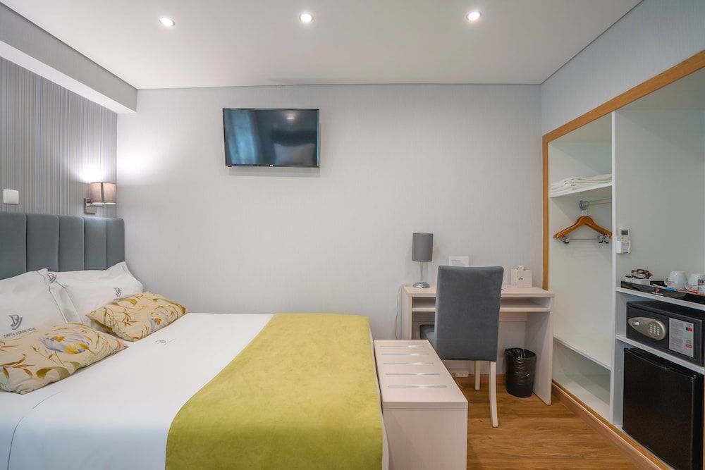 Dinya Lisbon Hotel Double or Twin Room 5