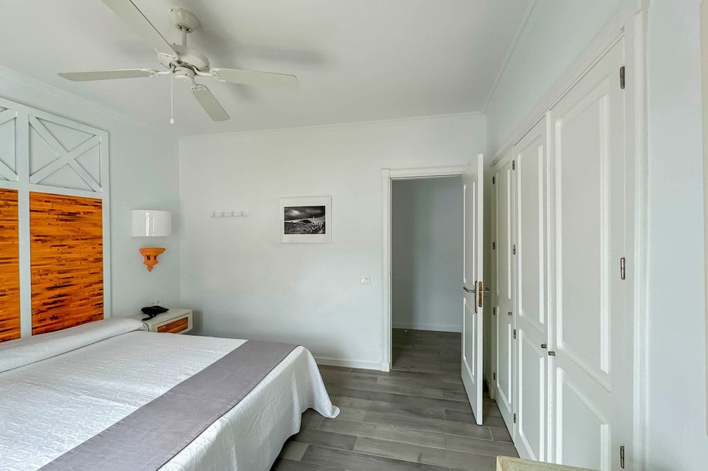 Apartamentos Parque del Sol Family Apartment, 2 Bedrooms 3