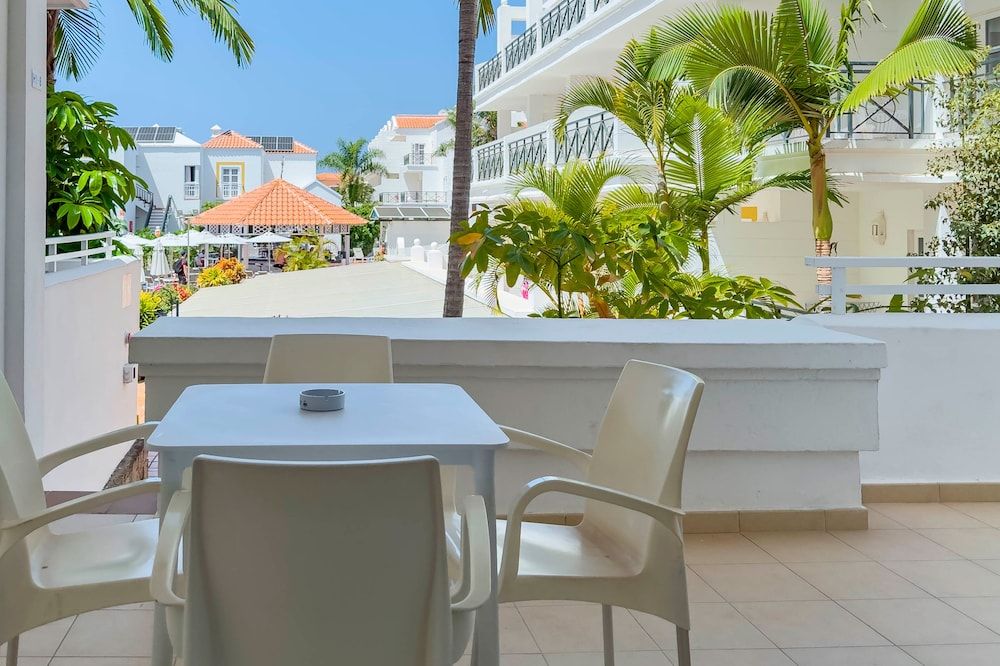 Apartamentos Parque del Sol Family Apartment, 2 Bedrooms 12