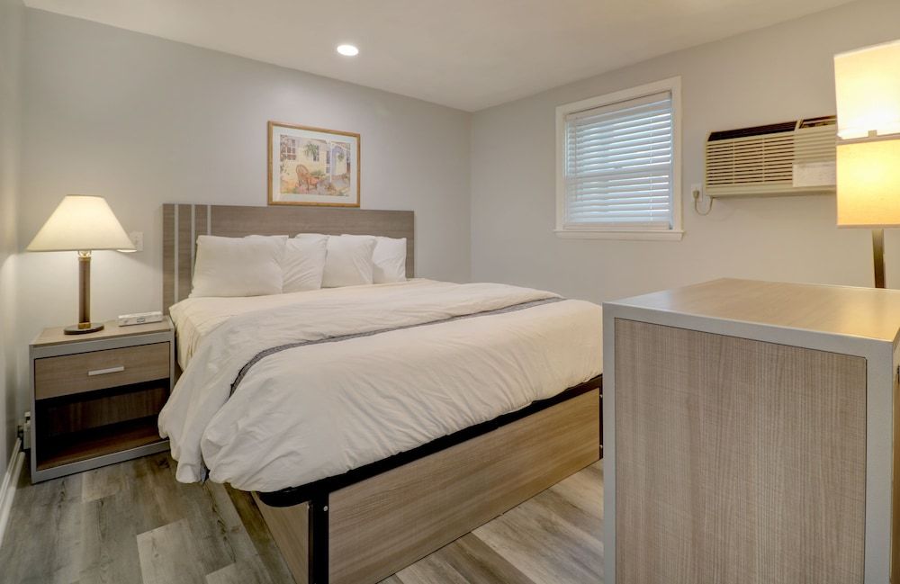 Hamilton Village Inn Apartment 2