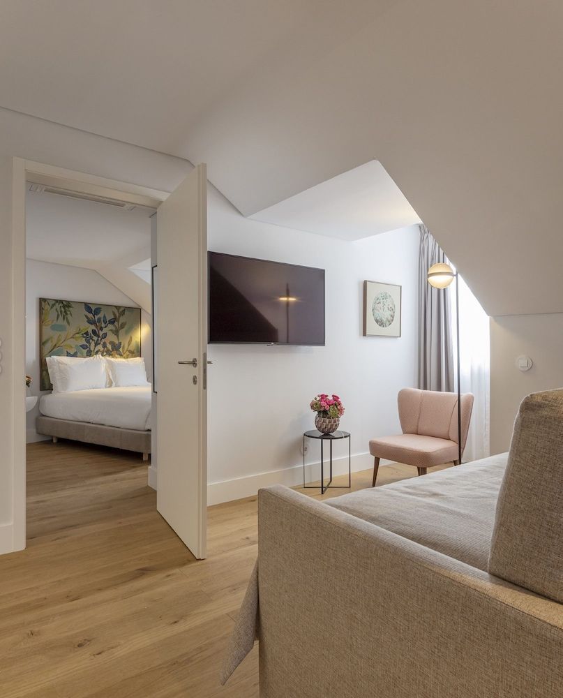 Lisbon Serviced Apartments Madalena Superior Apartment, 1 Bedroom 5