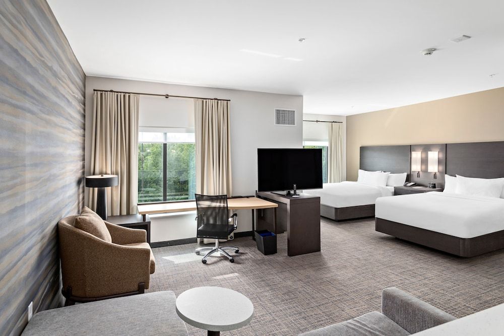 Studio, Multiple Beds, Non Smoking (Mobility Accessible, Tub)