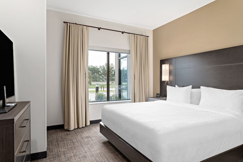 Suite, 1 Bedroom (Hearing Accessible)