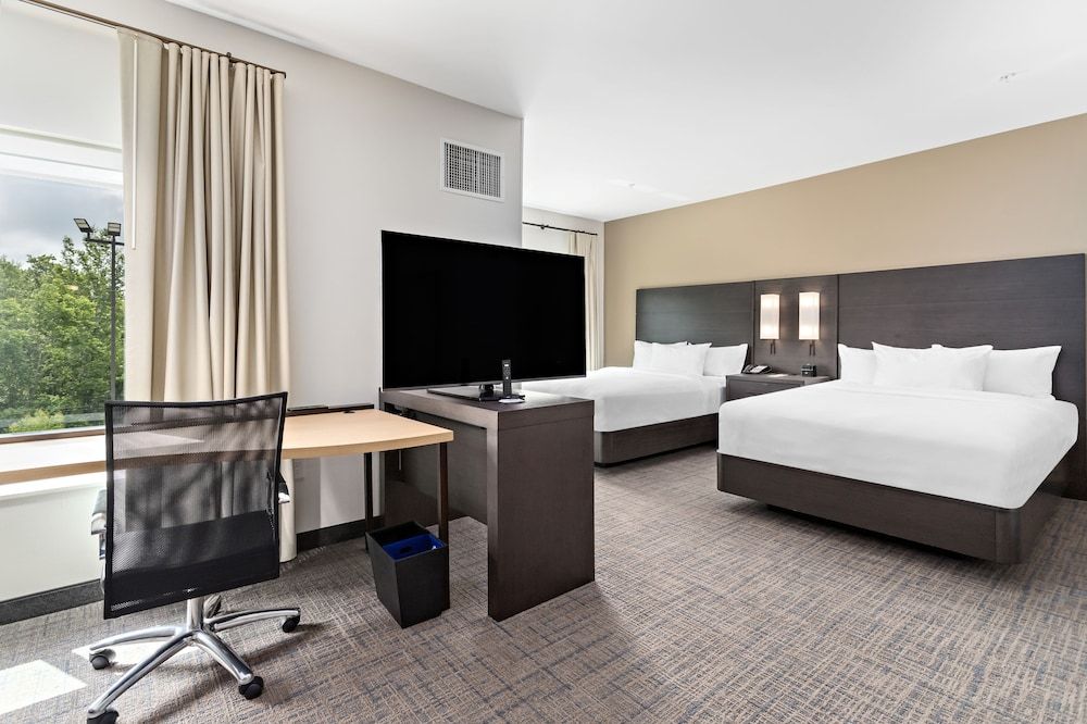 Studio, Multiple Beds, Non Smoking (Mobility Accessible, Tub)
