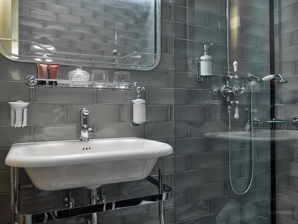 Hotel Collect – Adults Only Superior Double Room, 1 King Bed, Courtyard View 3