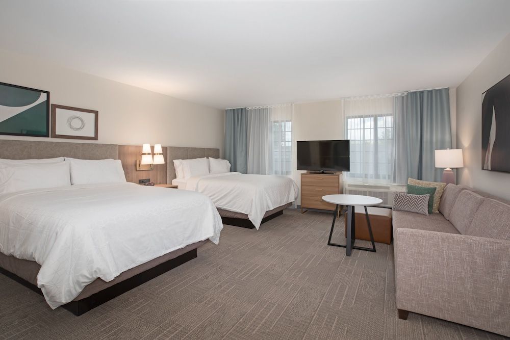 Studio Suite, 2 Queen Beds, Kitchen