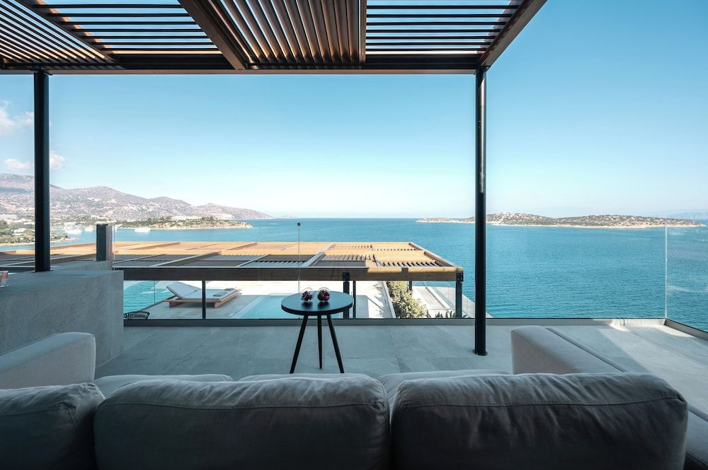 Superb Sea View Suite, Private Pool