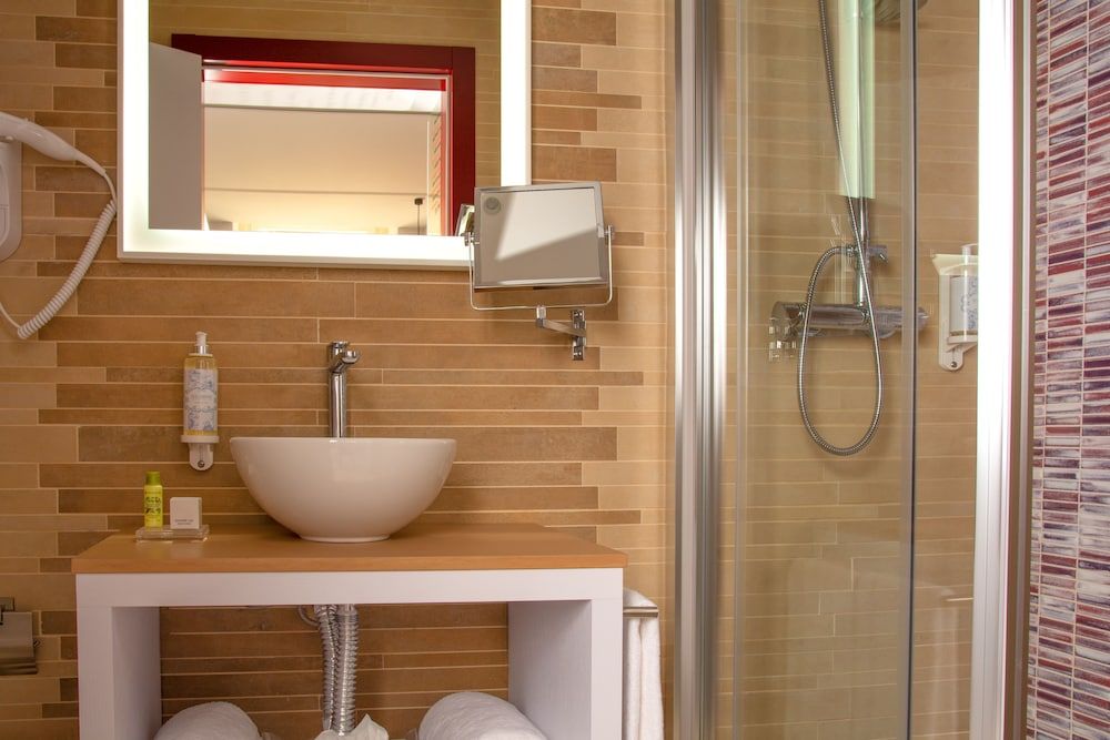 Be Poet Baixa Hotel Standard Room 10