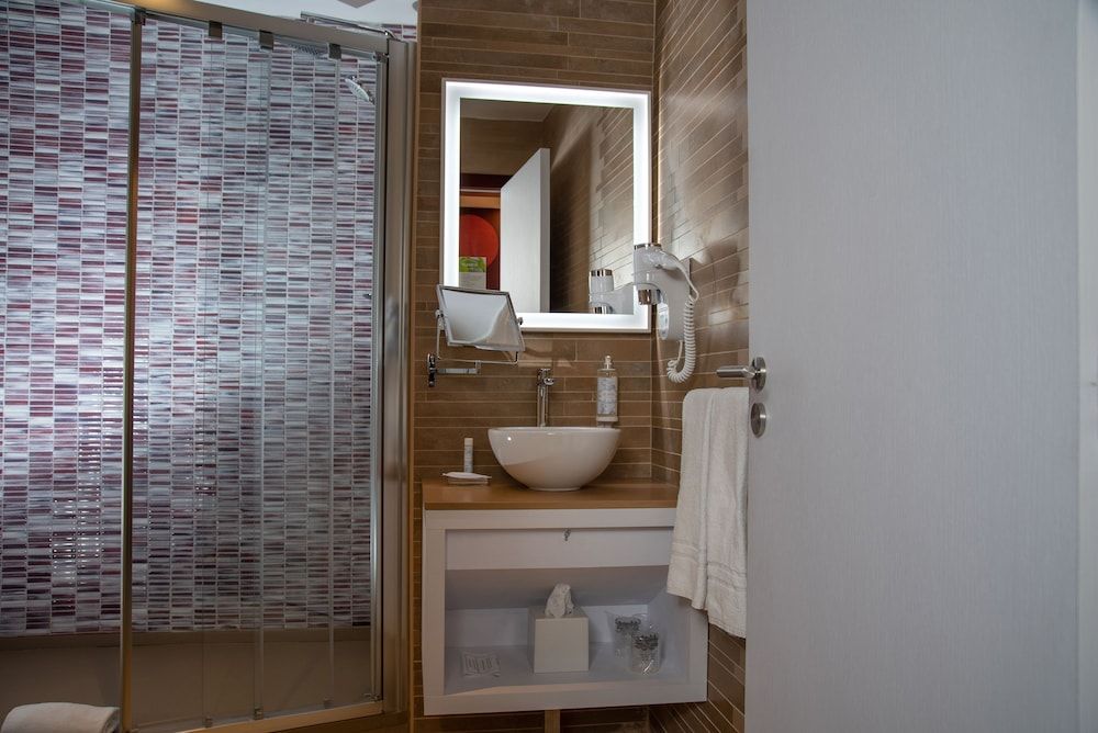 Be Poet Baixa Hotel Standard Room 11