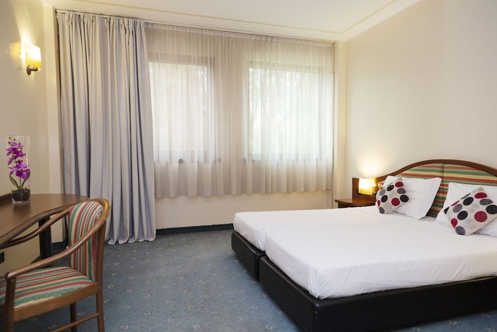 iH Hotels Milano Blu Visconti Standard Double or Twin Room, Accessible