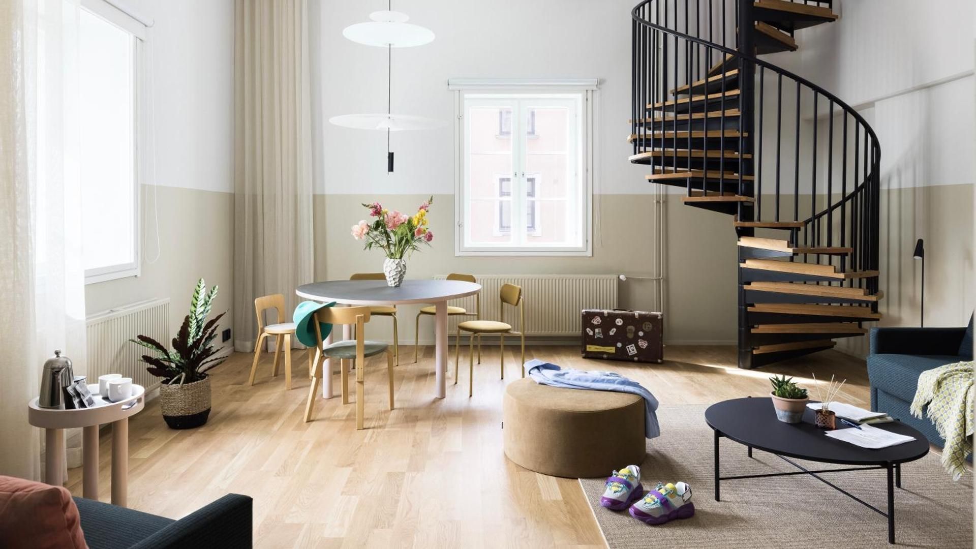 Signature Tower Loft - 2 Bedroom - Kitchen - Sauna 