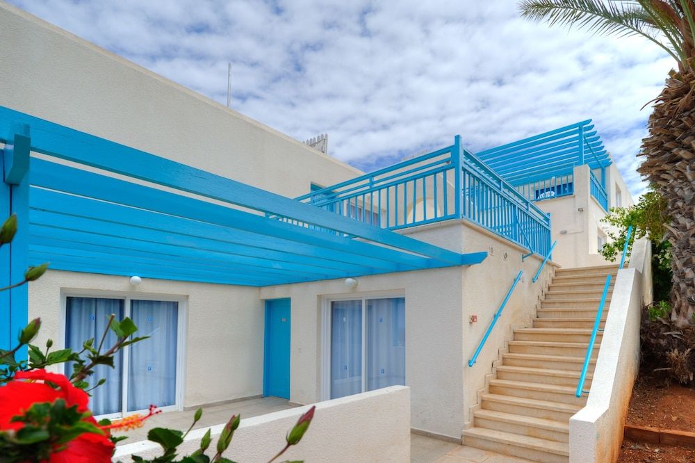 undefined Sunny Hill Hotel Apartments 4