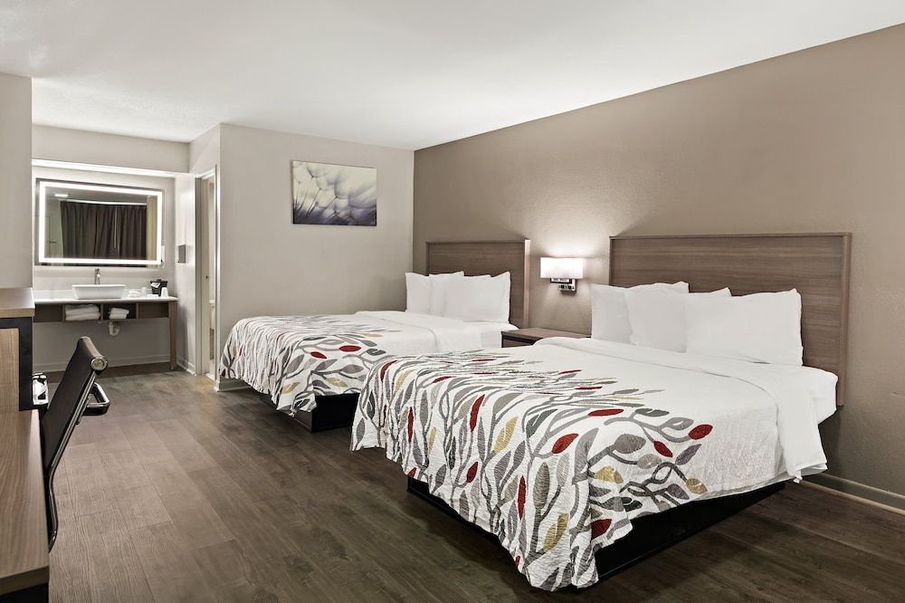 Deluxe Room, 2 Queen Beds, Non Smoking (Jetted Tub)