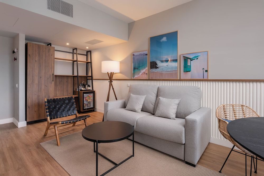 Barceló Lanzarote Royal Level Junior Suite, Sea View (Deluxe - 2 Adults 1 Child) 5