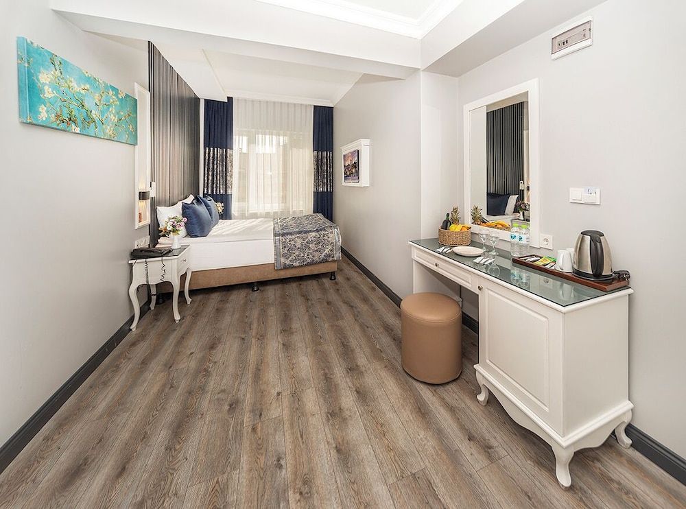 Beyazit Palace Hotel Standard Double Room 11