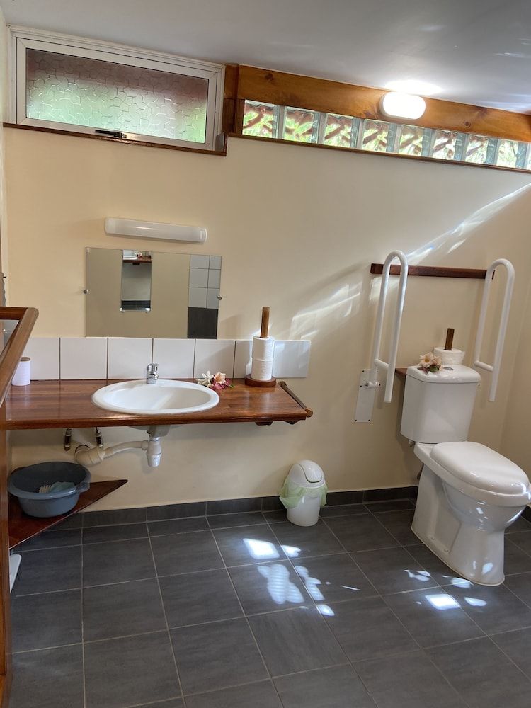 Bora Bora Holiday's Lodge and Villa Family Studio, Private Bathroom, Garden View 6