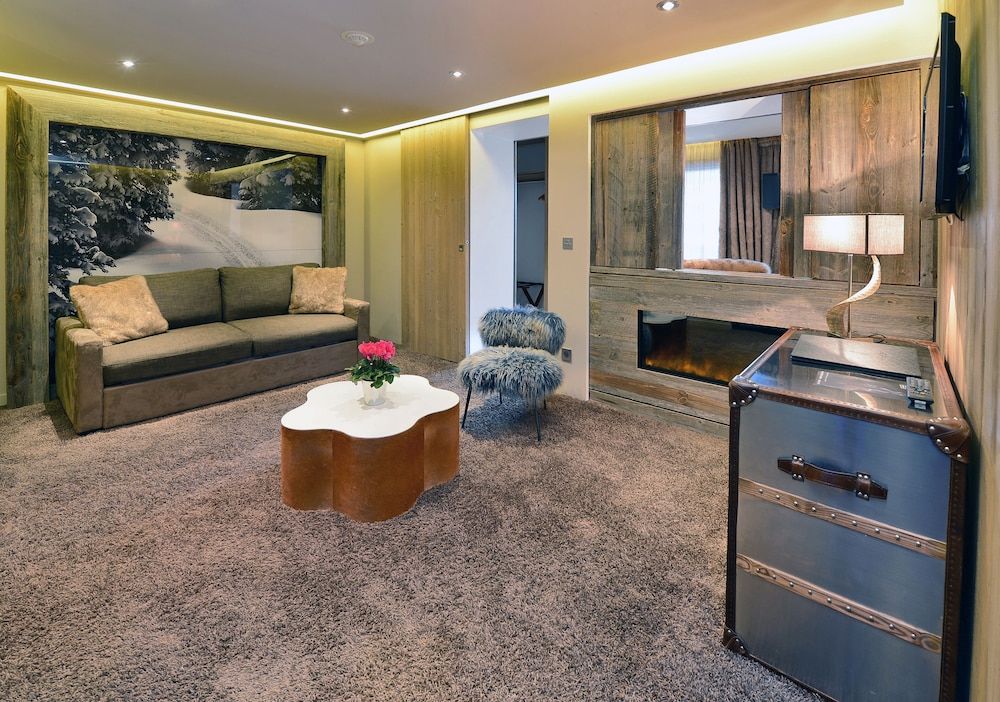 Suite, Mountain View