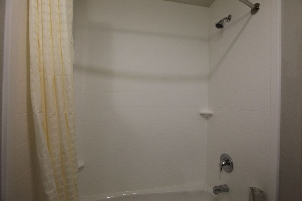 Lone Star Inn Standard Room, 1 King Bed 7