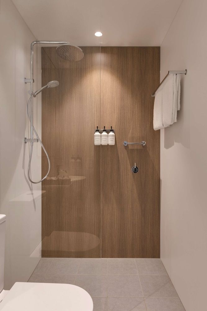 Travelodge Hotel Hurstville Sydney Executive Room, 1 King Bed 5