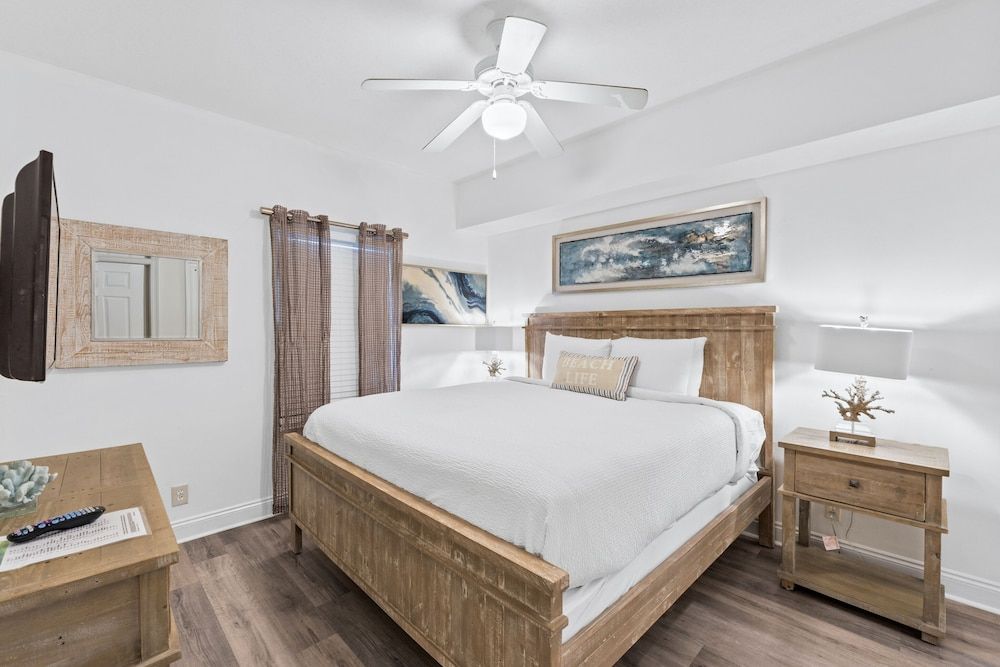 Condo, 3 Bedrooms, Sea View (802W)