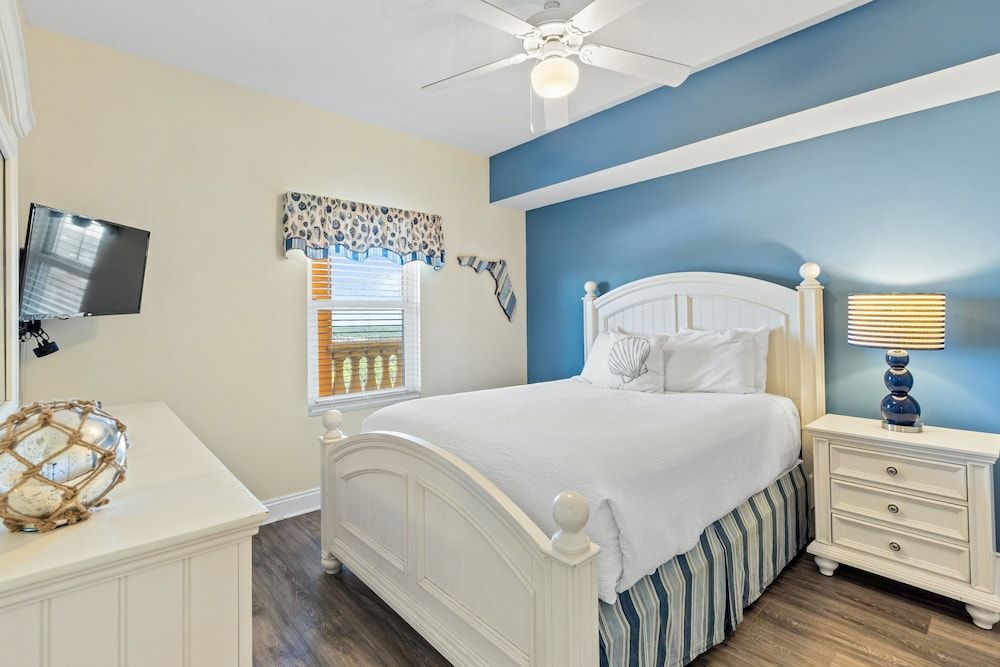 Condo, 3 Bedrooms, Beach View (2202W)