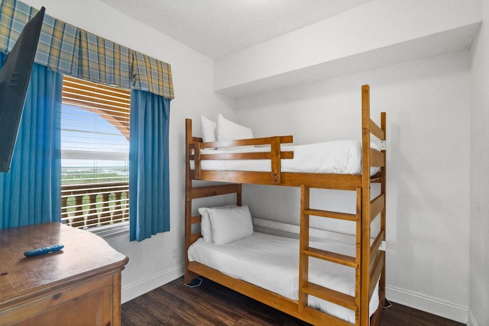 Condo, 2 Bedrooms, Ocean View (1408E)