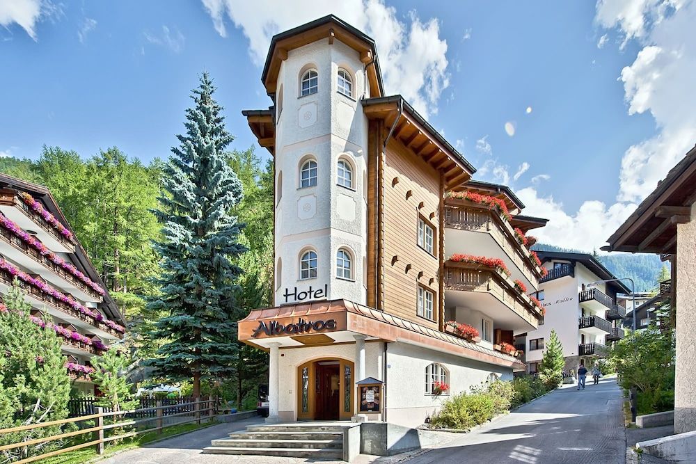 undefined Hotel Albatros Zermatt 9