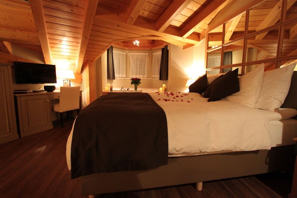 undefined Hotel Albatros Zermatt 4