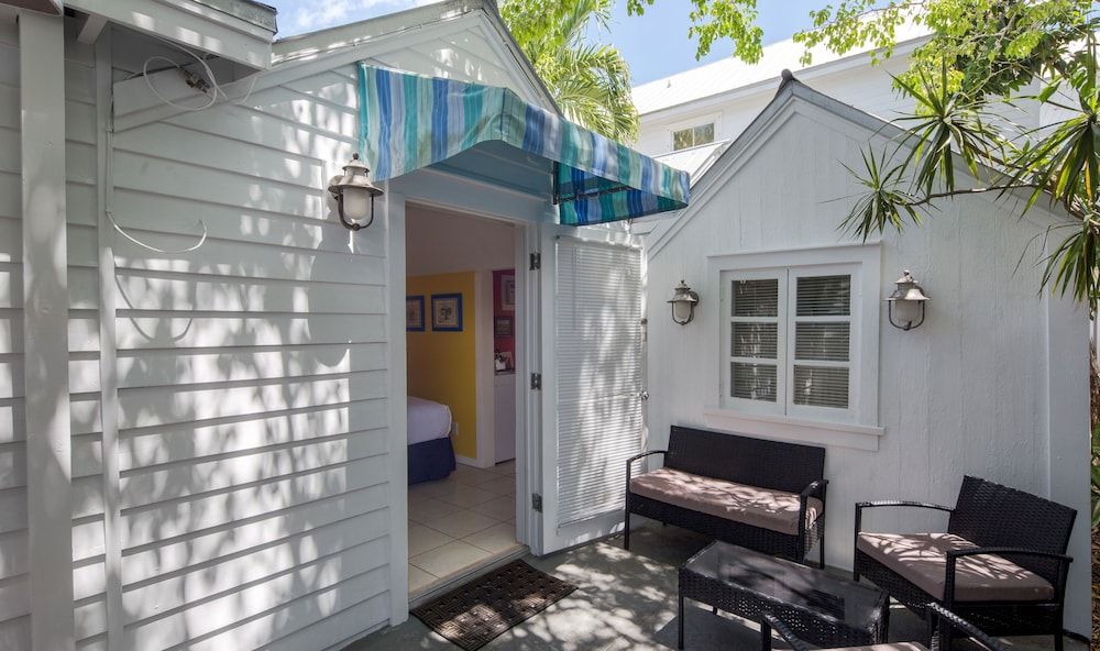 undefined Wicker Guesthouse 7