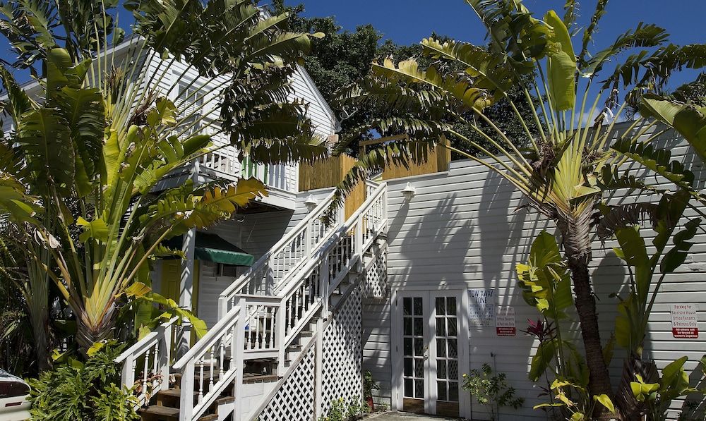 undefined Wicker Guesthouse 6