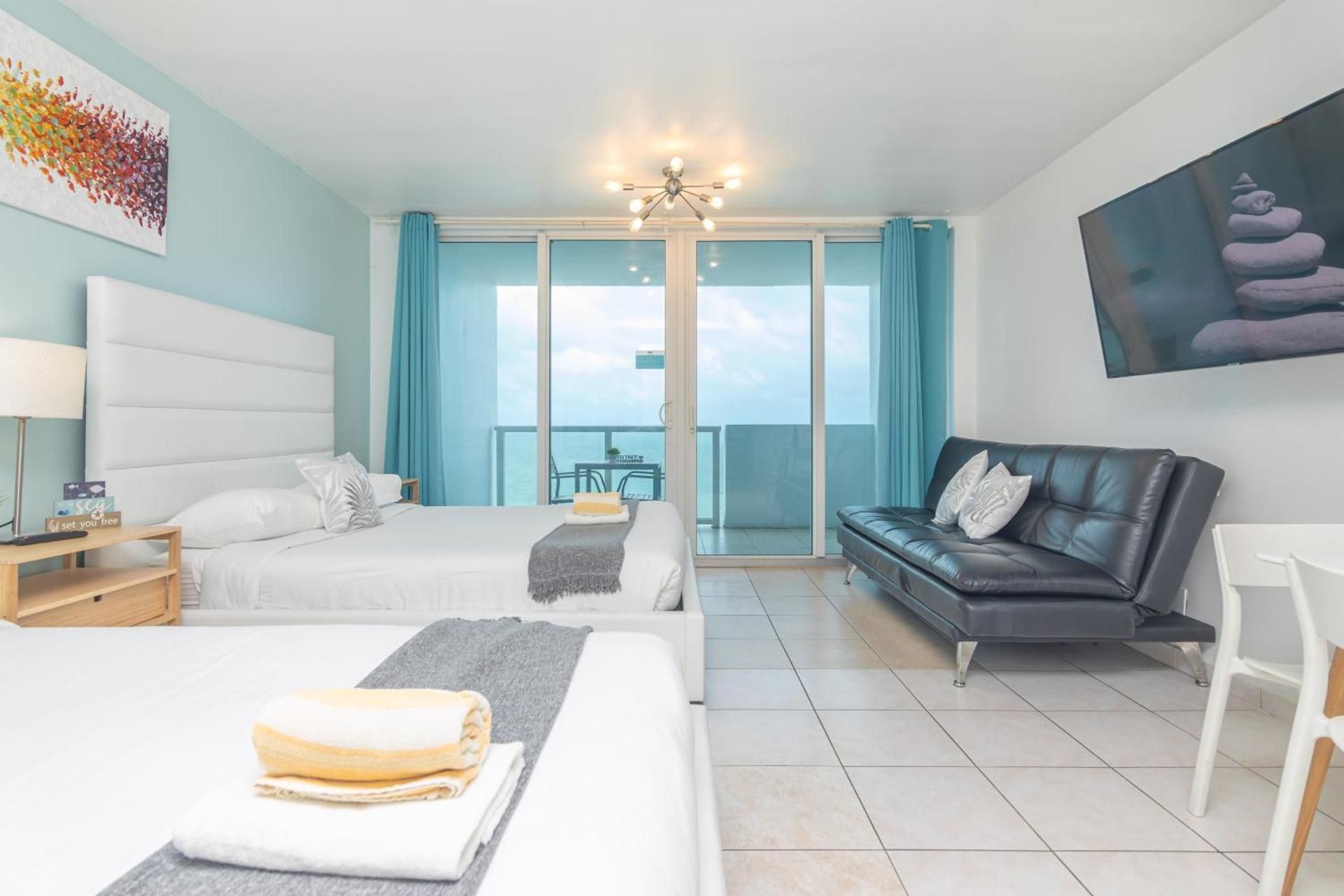 Studio with Balcony
