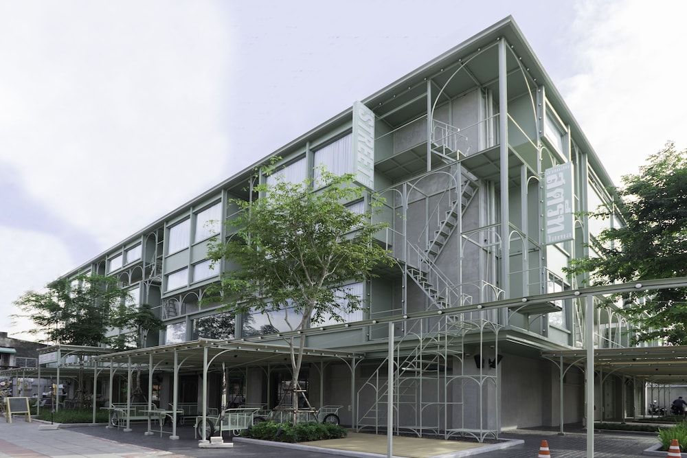 undefined Samsen Street Hotel 2