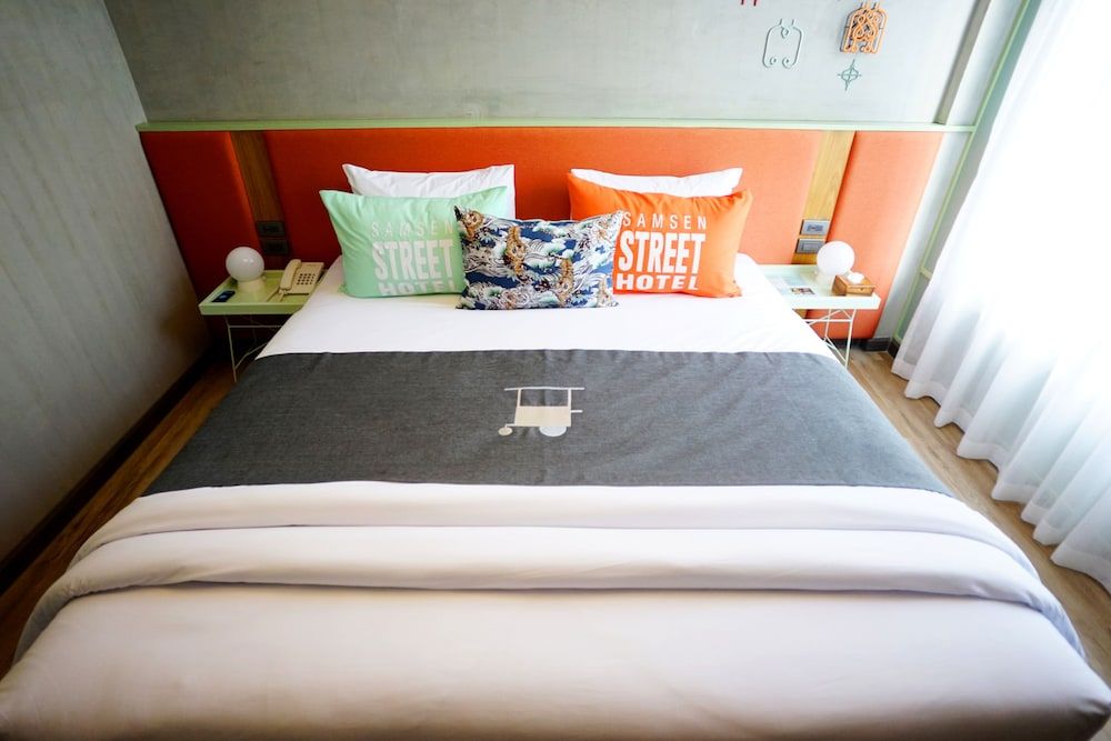 undefined Samsen Street Hotel 10