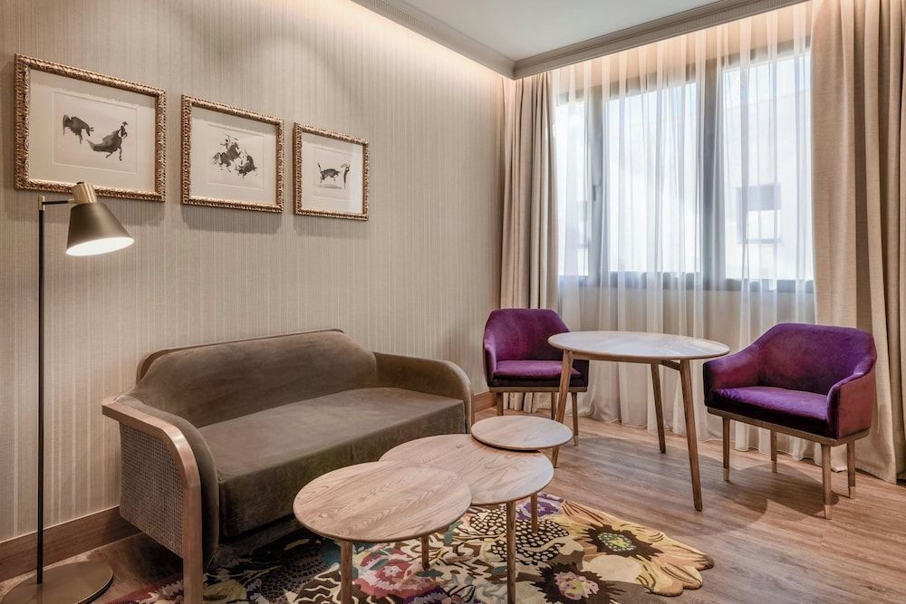 Querencia de Sevilla Autograph Collection Deluxe Room, 1 Queen Bed, Non Smoking 9