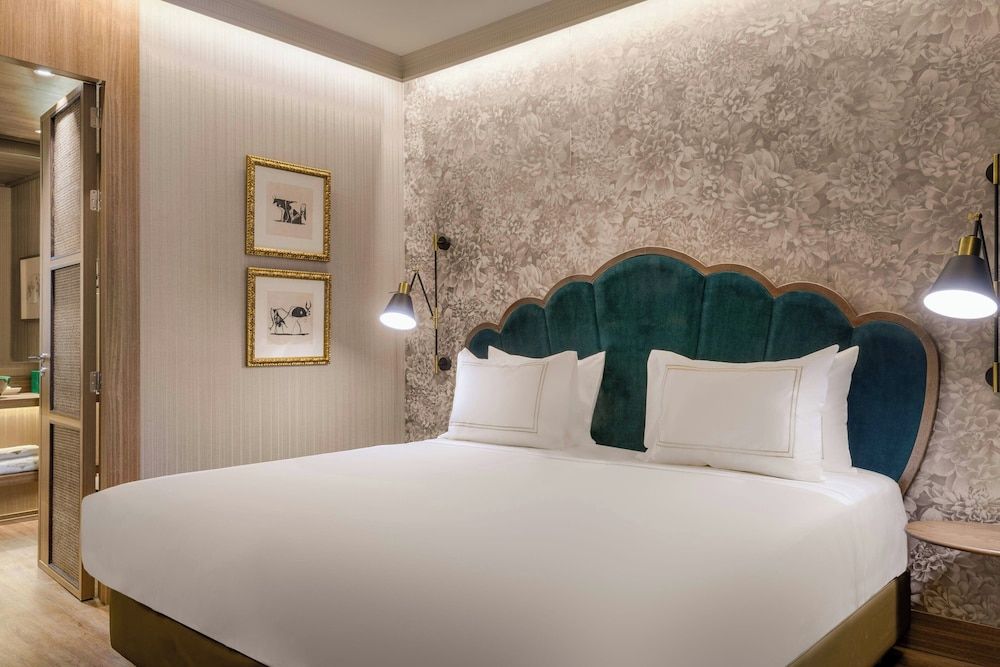 Querencia de Sevilla Autograph Collection Deluxe Room, 1 Queen Bed, Non Smoking 2