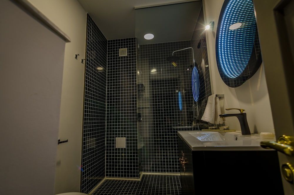 Lido by Phoenicia Deluxe Twin Room 11